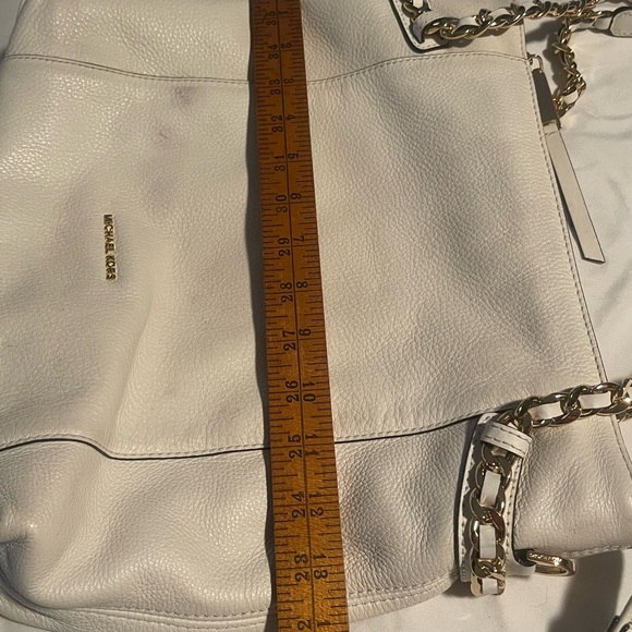 Rare Michael Kors Large Brooke Hobo Bag White Pebbled Leather Gold Straps W Lock - Picture 14 of 14